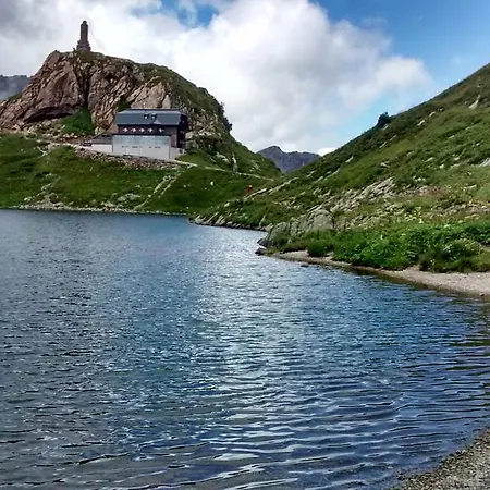 Zum Loewen Penzion 3*