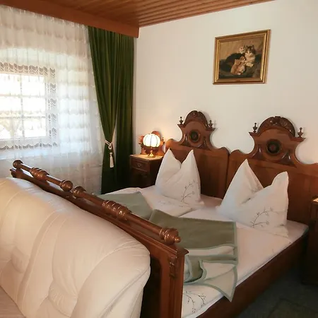 Zum Loewen Penzion Sankt Jakob im Lesachtal